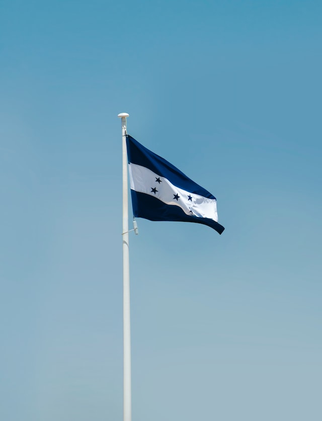 Image of The Honduras flag.